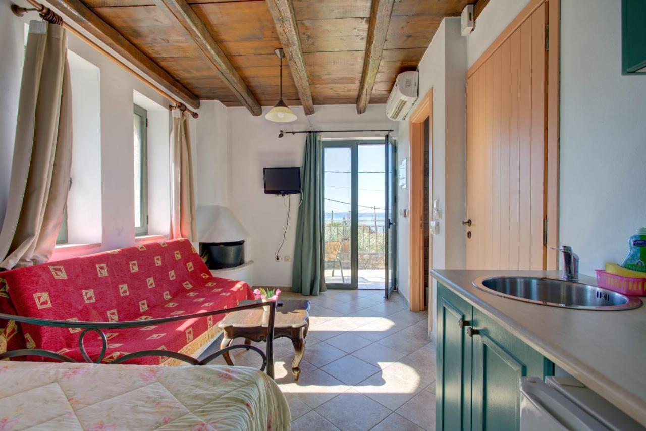 Mani Stone Towers Hotel Kotronion  Екстериор снимка